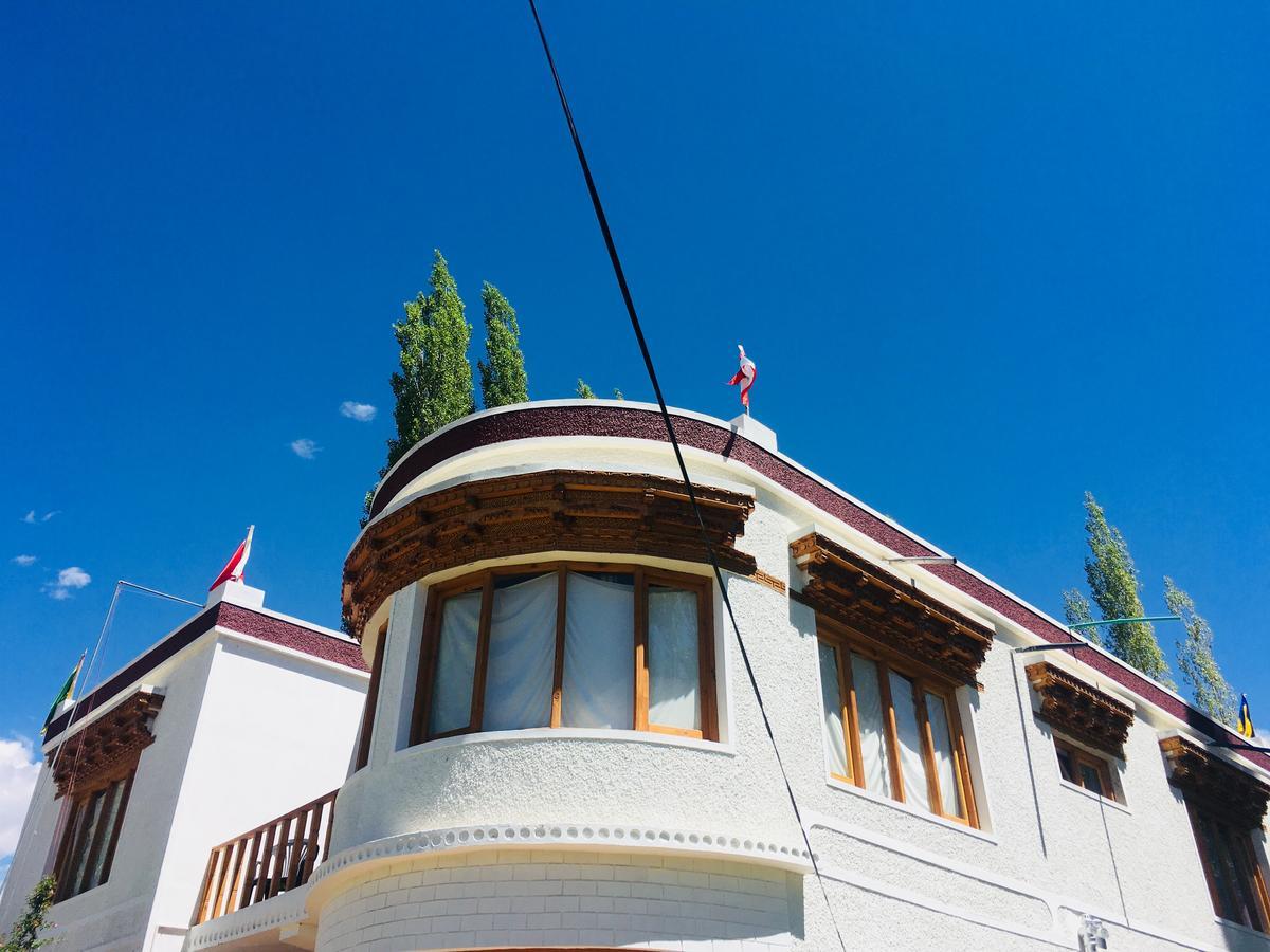 Ponyo Stays Leh Exterior foto